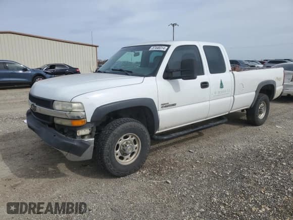 ✅ 2002 Chevrolet Silverado 2500HD LS • VIN: 1GCHC29152E117242 • Lot: 87448314. Wystawiony na Copart z przebiegiem 233 968 mil. Bezpłatny archiwum sprzedaży aukcyjnych z USA i szczegółowy raport historii pojazdu na DreamBid. Zdjęcie 1.