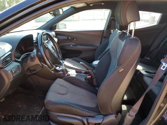 2019 Hyundai Veloster Turbo R-Spec z VIN KMHTH6AB4KU011485, wystawiony jako Copart lot #73679204 z przebiegiem 117 685 mil mil oraz Nie do naprawy • Non repairable. Historia ofert i sprzedaży dostępna na DreamBid. Obrazek 7.