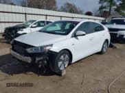 ✅ 2018 Hyundai Ioniq Blue • VIN: KMHC65LC9JU100375 • Lot: 41459280. Wystawiony na IAAI z przebiegiem 85 209 mil. Bezpłatny archiwum sprzedaży aukcyjnych z USA i szczegółowy raport historii pojazdu na DreamBid. Zdjęcie 18.