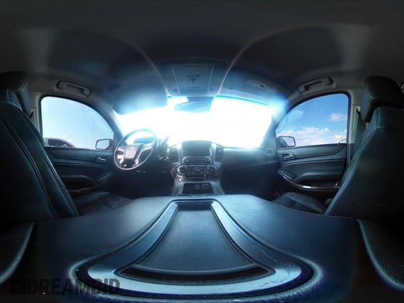 ✅ 2020 Chevrolet Suburban LT • VIN: 1GNSCHKC4LR154126 • Lot: 42983785. Wystawiony na IAAI z przebiegiem 190 770 mil. Bezpłatny archiwum sprzedaży aukcyjnych z USA i szczegółowy raport historii pojazdu na DreamBid. Zdjęcie 18.