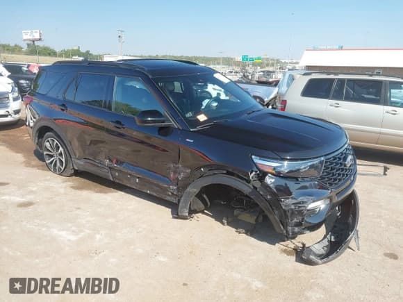 ✅ 2022 Ford Explorer ST-Line • VIN: 1FMSK8KHXNGA95522 • Lot: 43368094. Listed on IAAI with 58,381 mi. Free auction sales archive from the USA and detailed vehicle history report at DreamBid. Image 1.