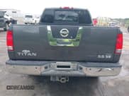 ✅ 2010 Nissan Titan SE • VIN: 1N6BA0ED1AN322312 • Lot: 42093935. Wystawiony na IAAI z przebiegiem 340 012 mil. Bezpłatny archiwum sprzedaży aukcyjnych z USA i szczegółowy raport historii pojazdu na DreamBid. Zdjęcie 17.