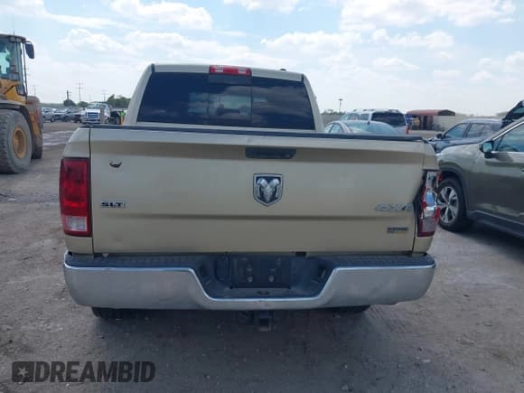✅ 2011 Ram 1500 SLT • VIN: 1D7RV1CPXBS634081 • Lot: 43242411. Listed on IAAI with 223,859 mi. Free auction sales archive from the USA and detailed vehicle history report at DreamBid. Image 16.