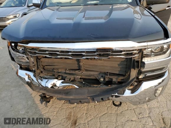 ✅ 2018 Chevrolet Silverado 1500 LTZ • VIN: 3GCUKSEC6JG551749 • Лот: 70435974. Опубликован ранее на Copart с пробегом 151 536 миль. Бесплатный доступ к архиву аукционных продаж из США и подробный отчёт об истории автомобиля на DreamBid. Изображение 12.