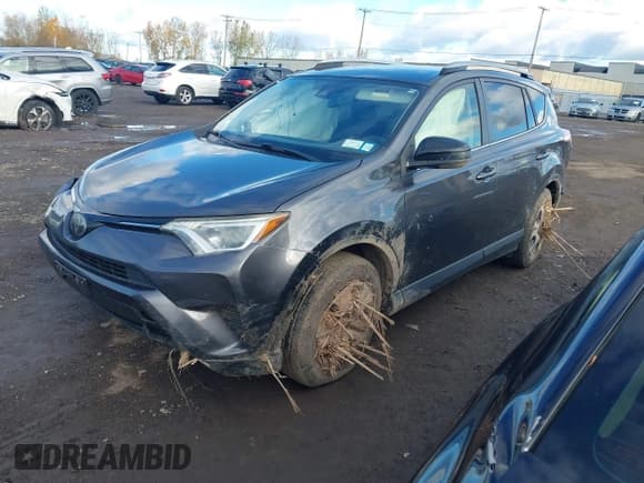 ✅ 2018 Toyota RAV4 LE • VIN: JTMBFREV8JJ729942 • Lot: 43557394. Listed on IAAI with 108,053 mi. Free auction sales archive from the USA and detailed vehicle history report at DreamBid. Image 2.