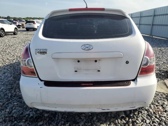 ✅ 2008 Hyundai Accent GS • VIN: KMHCM36C38U058172 • Лот: 63912715. Опубликован ранее на Copart с пробегом 60 314 миль. Бесплатный доступ к архиву аукционных продаж из США и подробный отчёт об истории автомобиля на DreamBid. Изображение 6.