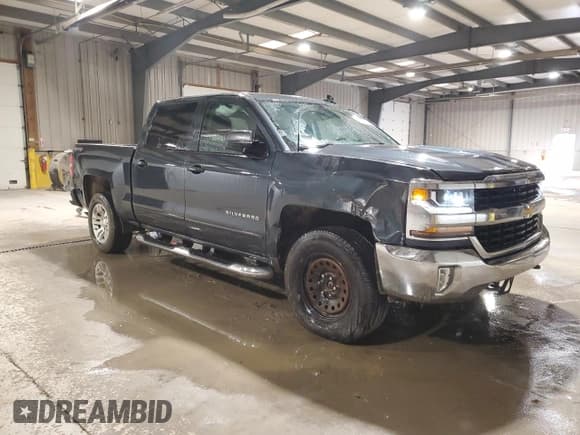 ✅ 2017 Chevrolet Silverado 1500 LT • VIN: 3GCUKREC7HG332690 • Lot: 82768415. Wystawiony na Copart z przebiegiem 94 651 mil. Bezpłatny archiwum sprzedaży aukcyjnych z USA i szczegółowy raport historii pojazdu na DreamBid. Zdjęcie 4.