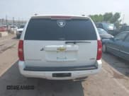 ✅ 2007 Chevrolet Suburban LT • VIN: 3GNFK16317G229697 • Lot: 42670452. Listed on IAAI with 266,002 mi. Free auction sales archive from the USA and detailed vehicle history report at DreamBid. Image 16.