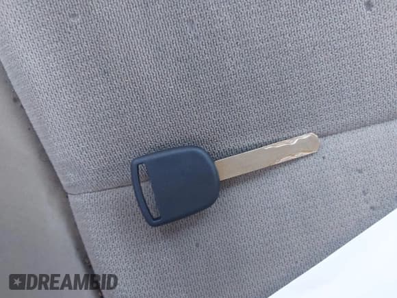 ✅ 2004 Honda Accord LX • VIN: 1HGCM56364A012400 • Lot: 43627334. Wystawiony na IAAI z przebiegiem 248 513 mil. Bezpłatny archiwum sprzedaży aukcyjnych z USA i szczegółowy raport historii pojazdu na DreamBid. Zdjęcie 11.