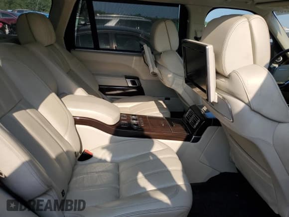 ✅ 2015 Land Rover Range Rover Autobiography • VIN: SALGV3TF6FA237248 • Lot: 69554285. Listed on Copart with Not provided. Free auction sales archive from the USA and detailed vehicle history report at DreamBid. Image 11.