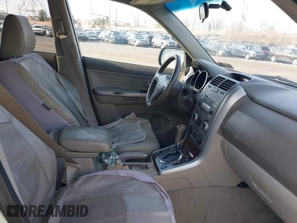 ✅ 2006 Suzuki Grand Vitara Luxury • VIN: JS3TE947664101797 • Lot: 41589092. Listed on IAAI with 159,153 mi. Free auction sales archive from the USA and detailed vehicle history report at DreamBid. Image 5.