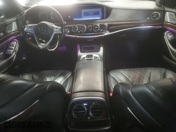 ✅ 2018 Mercedes-Benz S 560 • VIN: WDDUG8GB7JA351170 • Lot: 68268805. Listed on Copart with 140,049 mi. Free auction sales archive from the USA and detailed vehicle history report at DreamBid. Image 8.