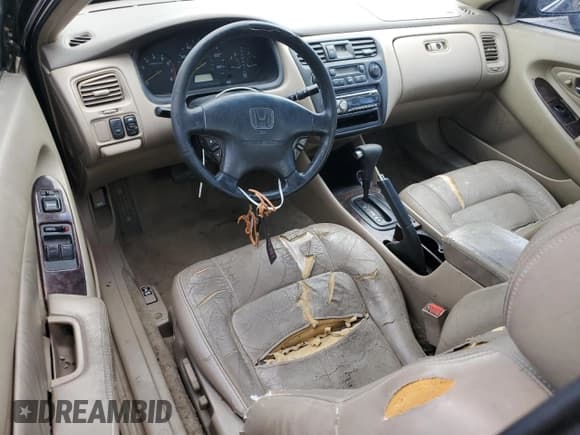 ✅ 1999 Honda Accord EX • VIN: 1HGCG2258XA021181 • Лот: 58598945. Опубликован ранее на Copart с пробегом 315 861 миль. Бесплатный доступ к архиву аукционных продаж из США и подробный отчёт об истории автомобиля на DreamBid. Изображение 8.