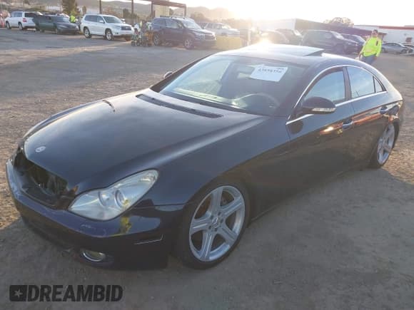 ✅ 2006 Mercedes-Benz CLS 500 • VIN: WDDDJ75X76A064025 • Лот: 43858356. Опубликован ранее на IAAI с пробегом Не указан. Бесплатный доступ к архиву аукционных продаж из США и подробный отчёт об истории автомобиля на DreamBid. Изображение 6.