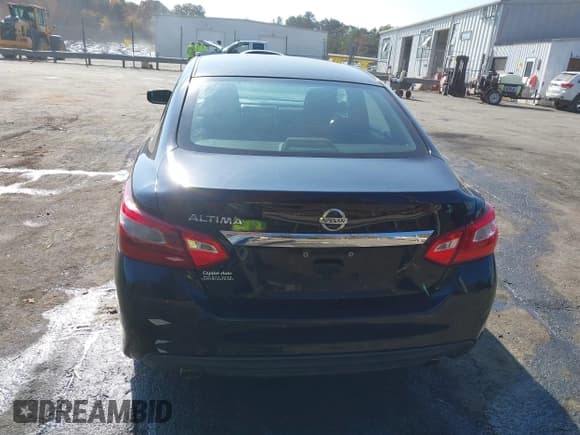 ✅ 2017 Nissan Altima SR • VIN: 1N4AL3AP6HC135833 • Lot: 43648242. Listed on IAAI with 183,478 mi. Free auction sales archive from the USA and detailed vehicle history report at DreamBid. Image 16.