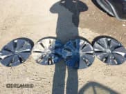 ✅ 2024 Tesla Model 3 • VIN: 5YJ3E1EAXRF724234 • Lot: 41968723. Wystawiony na IAAI z przebiegiem 6 775 mil. Bezpłatny archiwum sprzedaży aukcyjnych z USA i szczegółowy raport historii pojazdu na DreamBid. Zdjęcie 11.