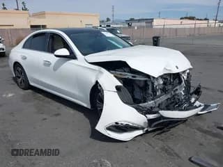 ✅ 2024 Mercedes-Benz E 350 • VIN: W1KLF4HB9RA006076 • Lot: 41680202. Wystawiony na IAAI z przebiegiem 30 903 mil. Bezpłatny archiwum sprzedaży aukcyjnych z USA i szczegółowy raport historii pojazdu na DreamBid. Zdjęcie 1.