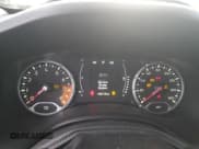 ✅ 2017 Jeep Renegade Sport • VIN: ZACCJAAB5HPE53049 • Lot: 75024744. Wystawiony na Copart z przebiegiem 102 118 mil. Bezpłatny archiwum sprzedaży aukcyjnych z USA i szczegółowy raport historii pojazdu na DreamBid. Zdjęcie 9.