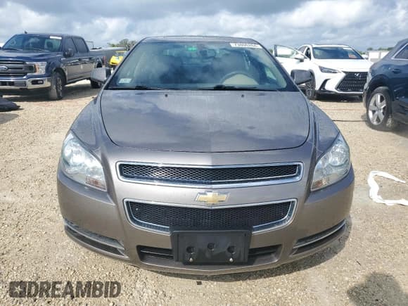 ✅ 2010 Chevrolet Malibu 1LT • VIN: 1G1ZC5EB4AF316160 • Lot: 73806264. Listed on Copart with 33,855 mi. Free auction sales archive from the USA and detailed vehicle history report at DreamBid. Image 5.