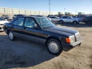 ✅ 1990 Mercedes-Benz 190 • VIN: WDBDA29D6LF724825 • Lot: 87949725. Wystawiony na Copart z przebiegiem 88 957 mil. Bezpłatny archiwum sprzedaży aukcyjnych z USA i szczegółowy raport historii pojazdu na DreamBid. Zdjęcie 4.