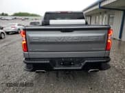 ✅ 2022 Chevrolet Silverado 1500 Custom Trail Boss • VIN: 3GCPYCEL9NG110320 • Lot: 51608405. Wystawiony na Copart z przebiegiem 50 716 mil. Bezpłatny archiwum sprzedaży aukcyjnych z USA i szczegółowy raport historii pojazdu na DreamBid. Zdjęcie 6.