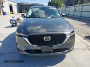 ✅ 2024 Mazda CX-5 S Premium Plus • VIN: JM3KFBEL4R0468629 • Лот: 69186085. Опубликован ранее на Copart с пробегом 811 миль. Бесплатный доступ к архиву аукционных продаж из США и подробный отчёт об истории автомобиля на DreamBid. Изображение 5.