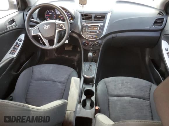 ✅ 2017 Hyundai Accent SE • VIN: KMHCT5AE6HU334500 • Лот: 68620754. Опубликован ранее на Copart с пробегом 120 133 миль. Бесплатный доступ к архиву аукционных продаж из США и подробный отчёт об истории автомобиля на DreamBid. Изображение 8.