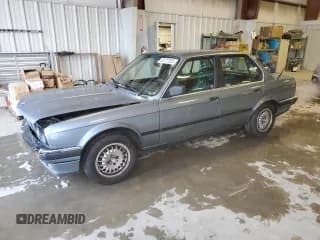 ✅ 1989 BMW 3 Series 325i • VIN: WBAAD2305KED23370 • Lot: 43777225. Listed on Copart with 194,949 mi. Free auction sales archive from the USA and detailed vehicle history report at DreamBid. Image 1.