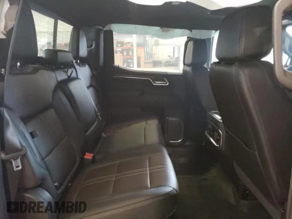 ✅ 2025 Chevrolet Silverado 1500 High Country • VIN: 1GCUKJEL4SZ113839 • Lot: 81161384. Listed on Copart with 1,014 mi. Free auction sales archive from the USA and detailed vehicle history report at DreamBid. Image 11.