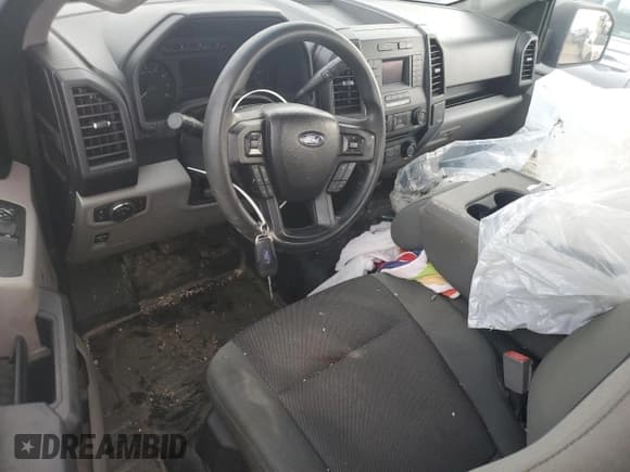 ✅ 2018 Ford F-150 XL • VIN: 1FTMF1CB0JKF68077 • Lot: 76002864. Listed on Copart with Not provided. Free auction sales archive from the USA and detailed vehicle history report at DreamBid. Image 8.