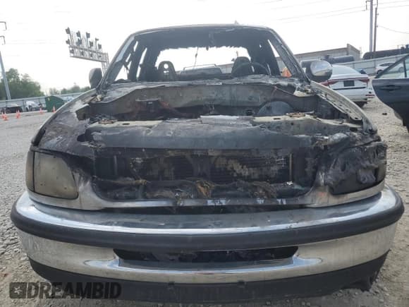 ✅ 1997 Ford F-150 • VIN: 1FTDX1722VND08534 • Лот: 59732145. Опубликован ранее на Copart с пробегом Не указан. Бесплатный доступ к архиву аукционных продаж из США и подробный отчёт об истории автомобиля на DreamBid. Изображение 5.