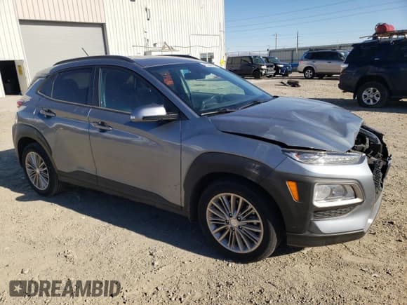 ✅ 2018 Hyundai Kona SEL • VIN: KM8K6CAA9JU127545 • Лот: 48234553. Опубликован ранее на Copart с пробегом 43 537 миль. Бесплатный доступ к архиву аукционных продаж из США и подробный отчёт об истории автомобиля на DreamBid. Изображение 4.