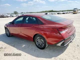 2024 Hyundai Elantra SEL с VIN KMHLM4DG9RU657591, выставлен на аукционе Copart как лот 84302865 с пробегом 61 211 миль миль и Списание • Salvage title. История ставок и продаж доступна на DreamBid. Изображение 2.