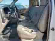 2002 Chevrolet Silverado 1500 с VIN 1GCEC14W42Z322785, выставлен на аукционе Copart как лот 81388455 с пробегом 380 228 миль миль и Списание • Salvage title. История ставок и продаж доступна на DreamBid. Изображение 7.