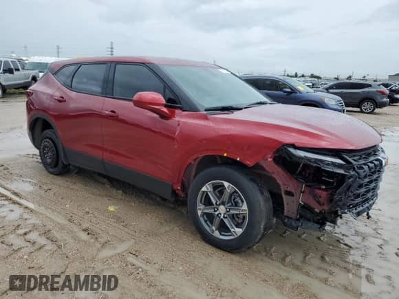 2024 Chevrolet Blazer LT with VIN 3GNKBCR47RS174008, listed as a Copart auction lot 70755504 with 4,422 mi miles and Clean title. Bid and sale history available at DreamBid. Image 4.