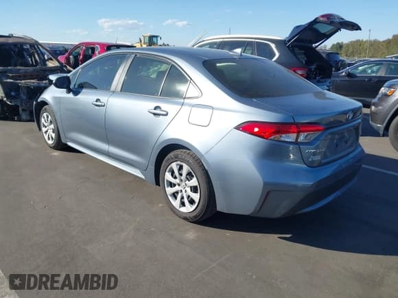 ✅ 2021 Toyota Corolla LE • VIN: JTDEPMAE5MJ124980 • Lot: 43506447. Listed on IAAI with 65,485 mi. Free auction sales archive from the USA and detailed vehicle history report at DreamBid. Image 3.