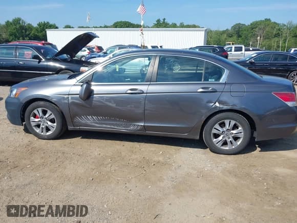 ✅ 2011 Honda Accord SE • VIN: 1HGCP2F62BA148763 • Лот: 42953051. Опубликован ранее на IAAI с пробегом 199 327 миль. Бесплатный доступ к архиву аукционных продаж из США и подробный отчёт об истории автомобиля на DreamBid. Изображение 12.