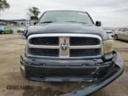 ✅ 2009 Dodge 1500 SLT • VIN: 1D3HB18P69S707942 • Lot: 57582415. Wystawiony na Copart z przebiegiem 225 034 mil. Bezpłatny archiwum sprzedaży aukcyjnych z USA i szczegółowy raport historii pojazdu na DreamBid. Zdjęcie 5.