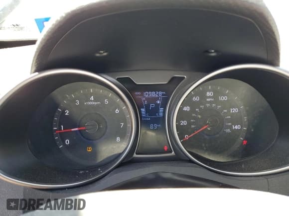 ✅ 2015 Hyundai Veloster RE:FLEX • VIN: KMHTC6AD3FU245705 • Lot: 47684555. Listed on Copart with 109,828 mi. Free auction sales archive from the USA and detailed vehicle history report at DreamBid. Image 9.