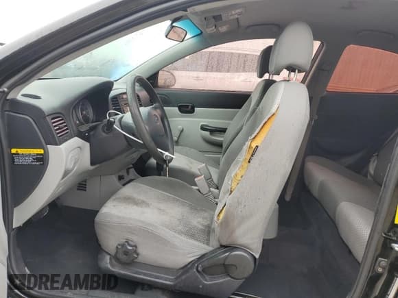 ✅ 2009 Hyundai Accent Auto GS • VIN: KMHCM36C69U109052 • Лот: 42743345. Опубликован ранее на Copart с пробегом 150 052 миль. Бесплатный доступ к архиву аукционных продаж из США и подробный отчёт об истории автомобиля на DreamBid. Изображение 7.