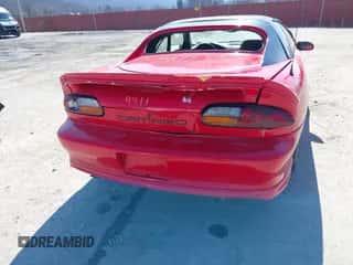 1997 Chevrolet Camaro RS z VIN 2G1FP22K9V2159811, wystawiony jako IAAI lot #41695051 z przebiegiem 113 647 mil mil oraz . Historia ofert i sprzedaży dostępna na DreamBid. Obrazek 6.