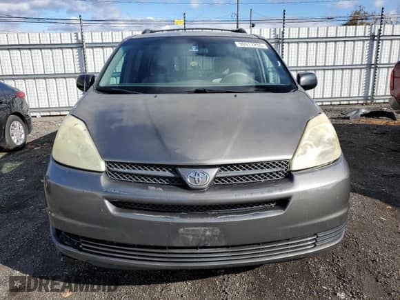 2005 Toyota Sienna LE с VIN 5TDZA23C75S312486, выставлен на аукционе Copart как лот 90917255 с пробегом 235 882 миль миль и Списание • Salvage title. История ставок и продаж доступна на DreamBid. Изображение 5.
