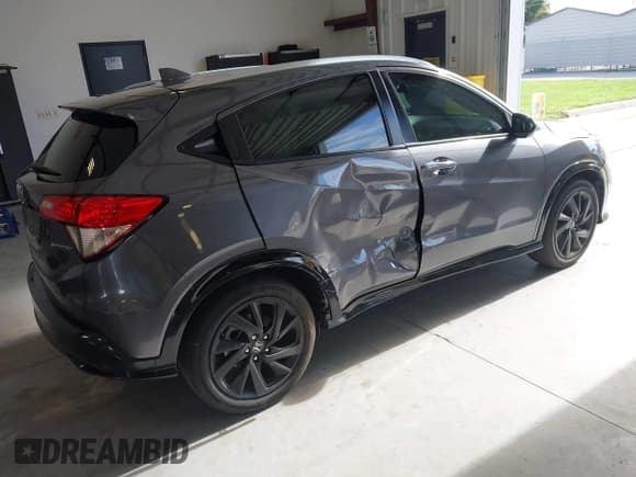 ✅ 2022 Honda HR-V Sport • VIN: 3CZRU5H17NM716088 • Лот: 42963632. Опубликован ранее на IAAI с пробегом 63 502 миль. Бесплатный доступ к архиву аукционных продаж из США и подробный отчёт об истории автомобиля на DreamBid. Изображение 4.