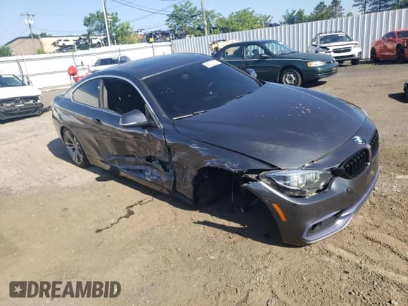 ✅ 2019 BMW 4 Series 430i xDrive • VIN: WBA4W5C55KAE49840 • Lot: 62061575. Listed on Copart with 125,967 mi. Free auction sales archive from the USA and detailed vehicle history report at DreamBid. Image 4.