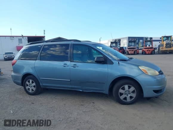 2005 Toyota Sienna LE z VIN 5TDZA23CX5S339231, wystawiony jako IAAI lot #43477645 z przebiegiem 205 064 mil mil oraz . Historia ofert i sprzedaży dostępna na DreamBid. Obrazek 13.