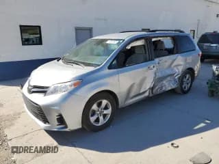 ✅ 2019 Toyota Sienna LE Auto Access Seat • VIN: 5TDKZ3DC3KS011952 • Lot: 81687865. Listed on Copart with Not provided. Free auction sales archive from the USA and detailed vehicle history report at DreamBid. Image 1.