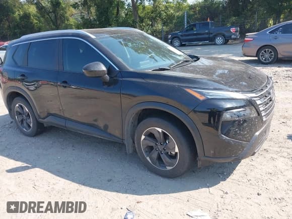 ✅ 2024 Nissan Rogue SV • VIN: 5N1BT3BA1RC723368 • Lot: 43146837. Listed on IAAI with 30,853 mi. Free auction sales archive from the USA and detailed vehicle history report at DreamBid. Image 1.