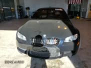 ✅ 2011 BMW M3 • VIN: WBSDX9C51BE399475 • Lot: 90114655. Wystawiony na Copart z przebiegiem 62 769 mil. Bezpłatny archiwum sprzedaży aukcyjnych z USA i szczegółowy raport historii pojazdu na DreamBid. Zdjęcie 5.