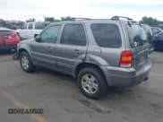 ✅ 2007 Ford Escape Limited • VIN: 1FMYU94177KA49043 • Lot: 42779780. Wystawiony na IAAI z przebiegiem 151 384 mil. Bezpłatny archiwum sprzedaży aukcyjnych z USA i szczegółowy raport historii pojazdu na DreamBid. Zdjęcie 3.