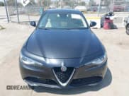 ✅ 2017 Alfa Romeo Giulia Ti • VIN: ZARFAECN4H7533456 • Lot: 42454831. Wystawiony na IAAI z przebiegiem 35 853 mil. Bezpłatny archiwum sprzedaży aukcyjnych z USA i szczegółowy raport historii pojazdu na DreamBid. Zdjęcie 12.